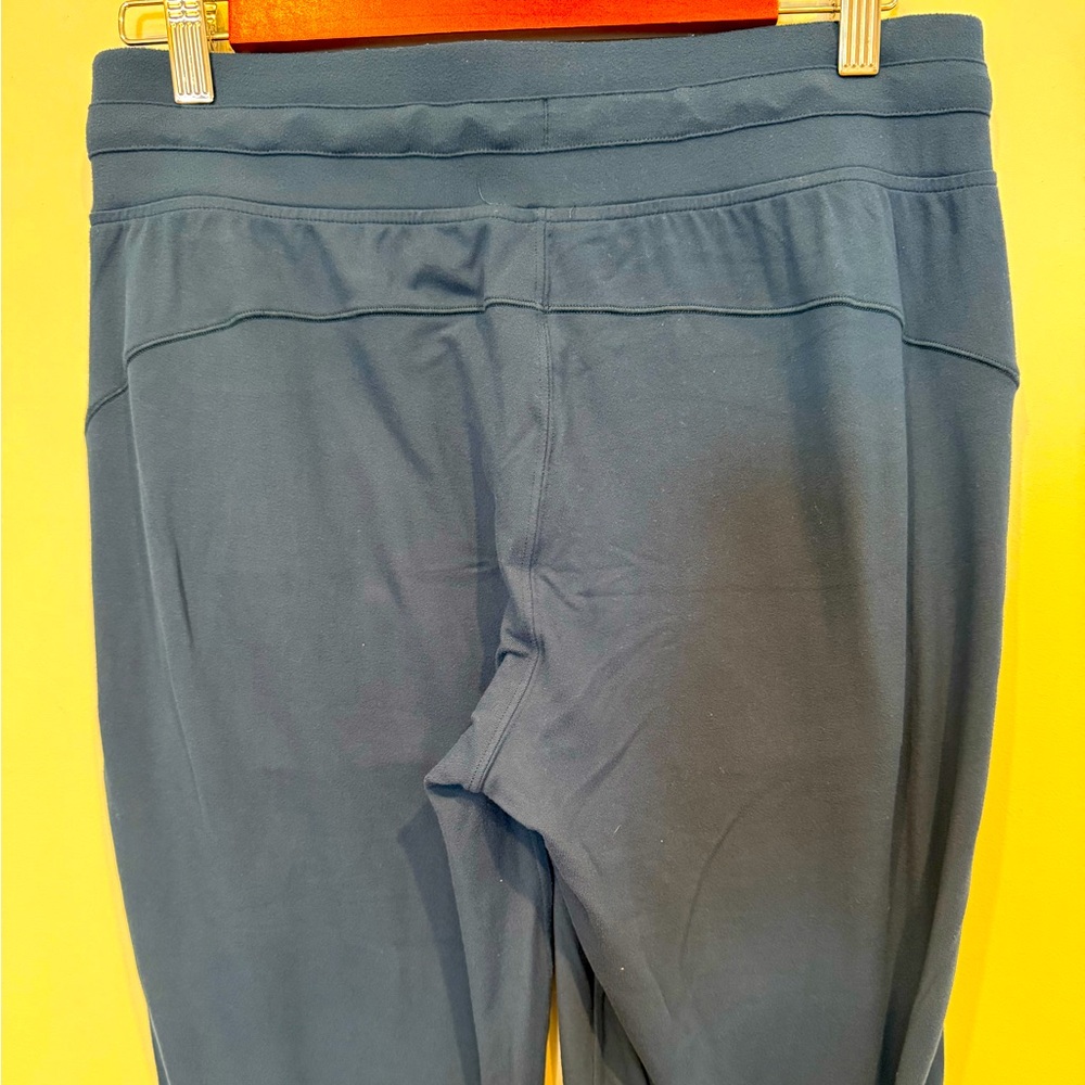 Lululemon Ready To Rulu High Rise Jogger Sz 8 in Night Diver - Picture 7 of 8